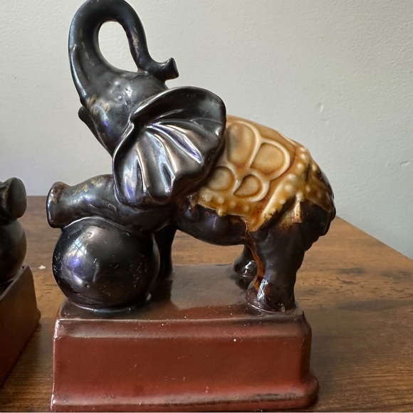 Vintage Ceramic Elephant Bookends - Picture 3 of 3